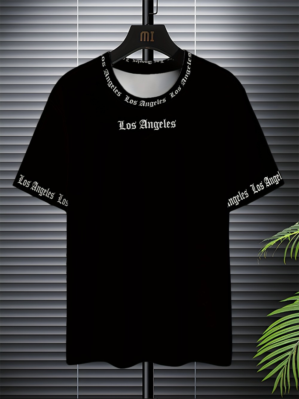 Los Angeles Gothic Font Sleeve - огляд і ціна Summer Goth Clothing